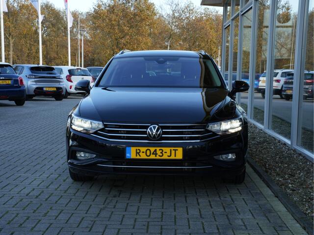 Volkswagen PASSAT Variant 1.5 TSI Business | Navigatie | Travel Assist | ACC | Climate Control | Android/Apple Carplay