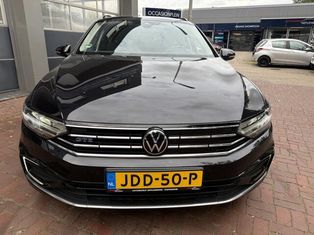 Volkswagen PASSAT Variant 1.4 TSI PHEV GTE Business Navigatie Apple Carplay/Android Auto Camera Parkeersensoren Stoelverwarming Virtual Cockpit Climate Control