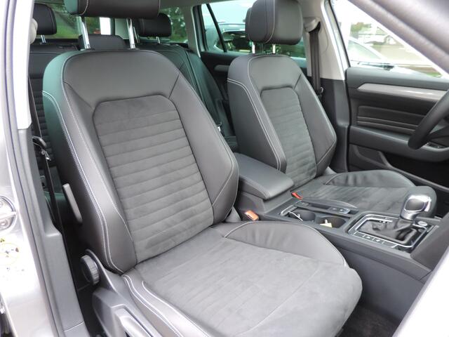 Volkswagen PASSAT Variant 1.4 TSI PHEV GTE Business - Pano | 360 Camera | Massage | Elektr. klep | ACC | CarPlay | Dodehoek