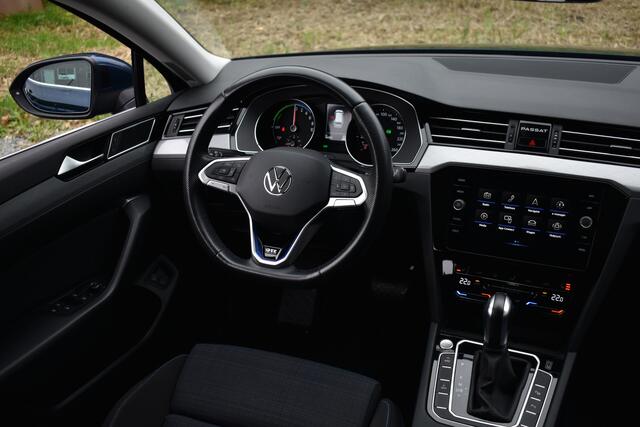 Volkswagen PASSAT Variant GTE 218PK DSG HYBRID BUSINESS IQ-LIGHT/CAMERA/TREKHAAK