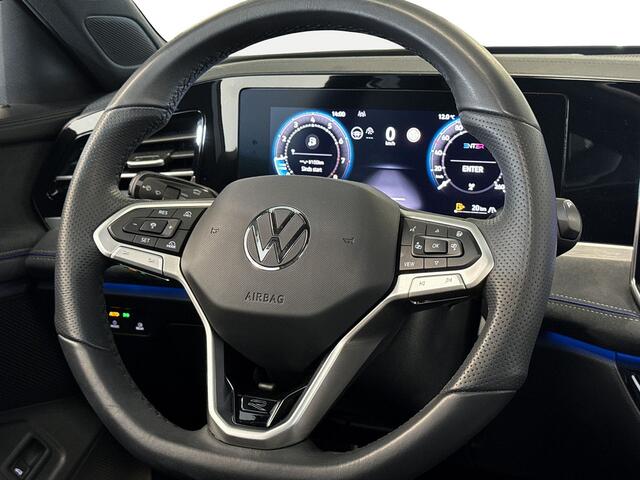 Volkswagen PASSAT Variant 1.5 150pk eTSI R-Line Edition Panoramadak | Parkeersensoren voor & achter | Achteruitrijcamera