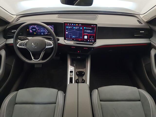 Volkswagen PASSAT Variant 1.5 eTSI 150pk DSG/AUT Business Nieuw Model, Wegklapbare trekhaak, 360° camera,