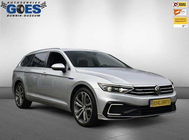 Volkswagen PASSAT GTE/elec stoelen/stoelvrw v+a/stuurvrw