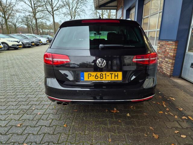 Volkswagen PASSAT 1.8 TSI HIGHLINE, 360 Camera, Standkachel, Stoelverwaming, Virtueel cockpit, Stoelmassage, ALL IN PRIJS!