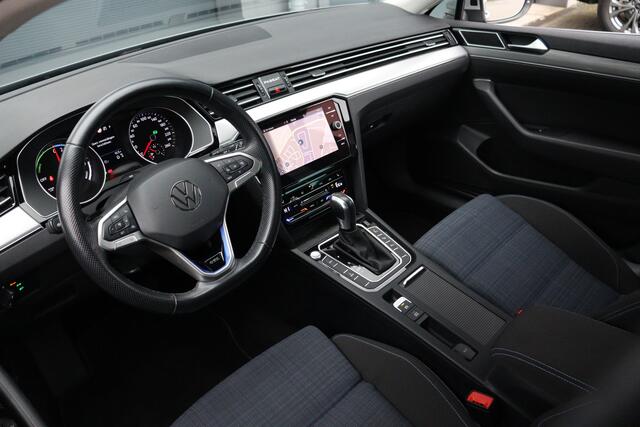 Volkswagen PASSAT Variant 1.4 TSI PHEV GTE Business | Matrix | Camera | ACC |