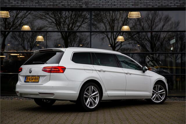 Volkswagen PASSAT Variant 1.6 TDI Highline , Comfortstoelen, Achteruitrijcamera, Stoelverwarming,