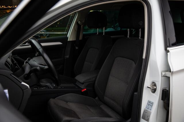 Volkswagen PASSAT Variant 1.6 TDI Highline , Comfortstoelen, Achteruitrijcamera, Stoelverwarming,