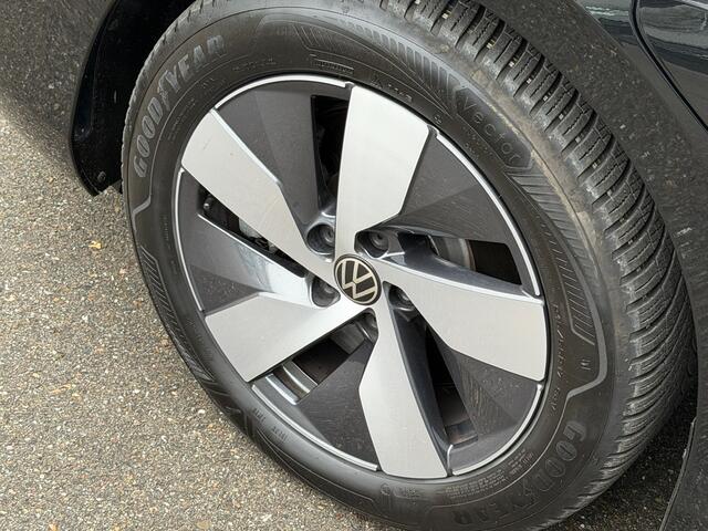 Volkswagen PASSAT Variant 1.5 eHybrid Business | Trekhaak | Alcantara | Head-up | Camera | Rijklaar incl. garantie