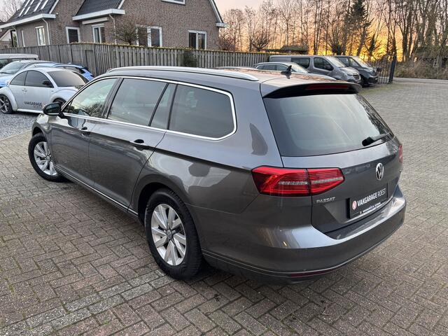 Volkswagen PASSAT Variant 1.4 TSI Automaat Comfortline Business Full LED / Carplay / All-Seasons