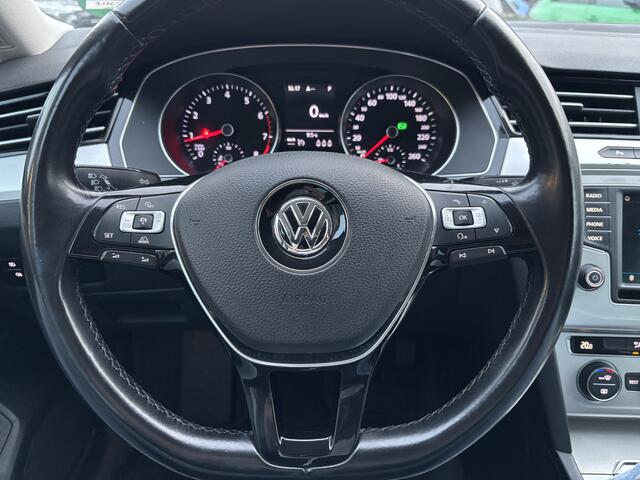 Volkswagen PASSAT Variant 1.4 TSI Automaat Comfortline Business Full LED / Carplay / All-Seasons