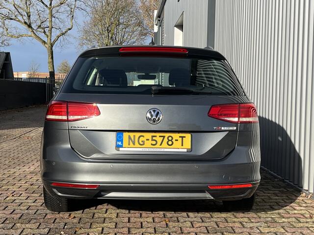 Volkswagen PASSAT Variant 1.4 TSI ACT Connect Series | Navigatie | Stoelverwarming