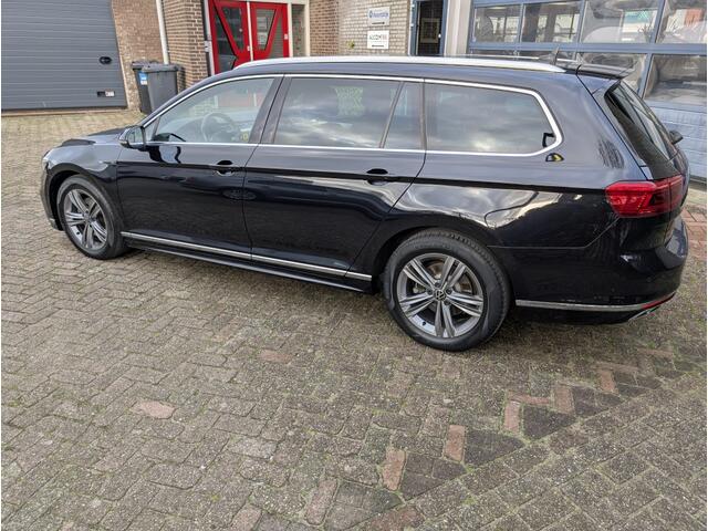 Volkswagen PASSAT Variant 1.5 TSI R-Line Business+