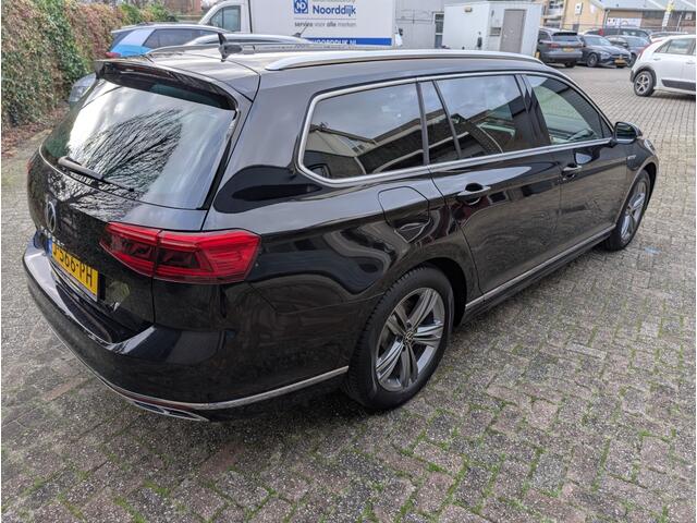 Volkswagen PASSAT Variant 1.5 TSI R-Line Business+