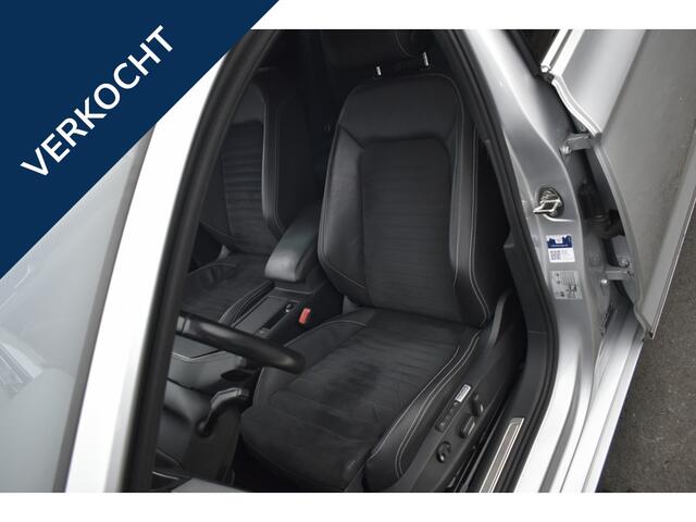 Volkswagen PASSAT Variant GTE/elec stoelen/stoelvrw v+a/stuurvrw