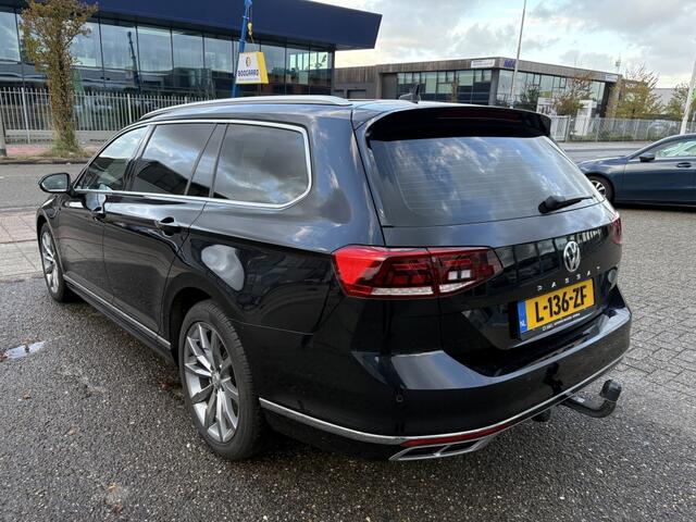 Volkswagen PASSAT Variant 2.0 TSI Elegance Business R-Line DSG