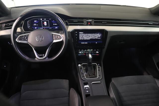 Volkswagen PASSAT 1.5 TSI R-Line Business + | Camera | Comfort stoelen | Navigatie | Stoelverwarming | AppleCarplay AndroidAuto |
