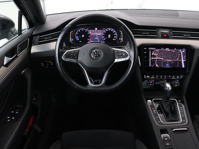 Volkswagen PASSAT 2.0 TSI R Line | 190pk | Trekhaak | Leder/Alcantara | Stoelverwarming | Camera | Matrix LED | Adaptive cruise | Virtual Cockpit | Carplay | Navigatie
