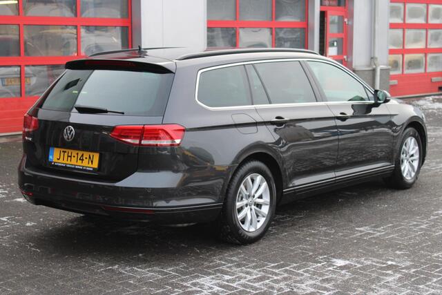 Volkswagen PASSAT Variant 1.5 TSI Comf. Premium Trekhaak/Camera/Adaptive/Virtual