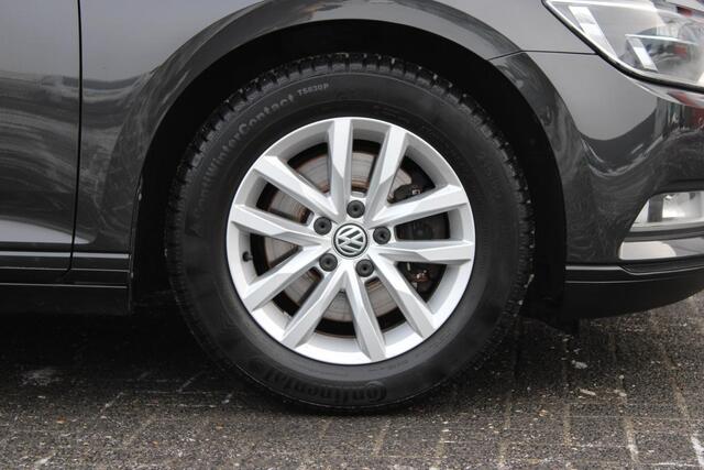 Volkswagen PASSAT Variant 1.5 TSI Comf. Premium Trekhaak/Camera/Adaptive/Virtual