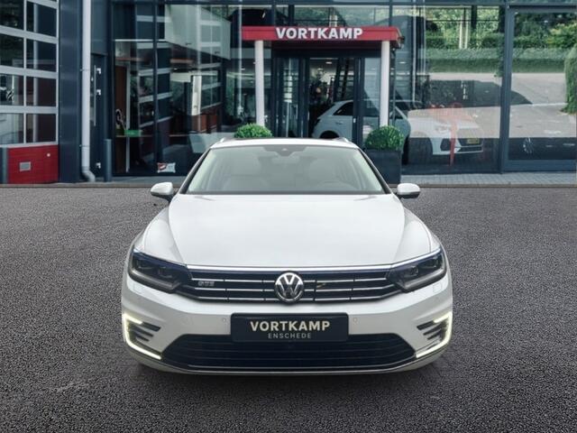Volkswagen PASSAT 1.4 TSI DSG GTE PANO/CAMERA/ACC/ELEK.ACHTERKLEP
