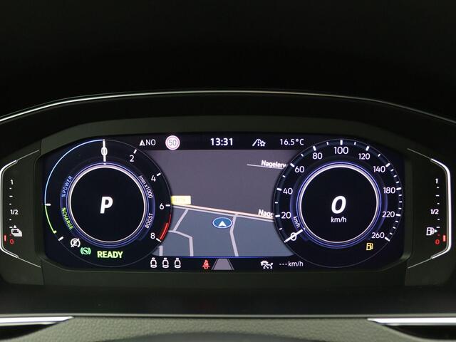 Volkswagen PASSAT Variant 1.4 TSI PHEV GTE Business 218PK DSG SOH 84%, Trekhaak, 18" LM Velgen, Navi Discover Pro, Leder, Memorystoel, Elektr. Achterklep, Achteruitrijcamera, Adaptieve Cruise Controle