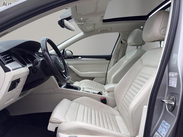 Volkswagen PASSAT Variant 1.4 TSI GTE Highline | Leder Stoel en verwarmd | Head-up | Trekhaak Wegklap | Pano |