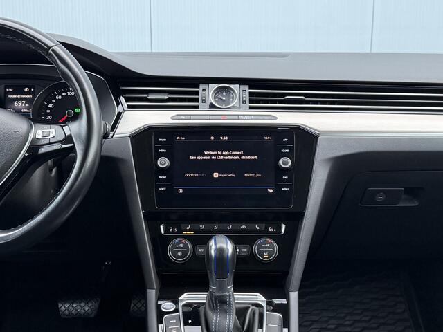 Volkswagen PASSAT Variant 1.4 TSI GTE 218pk PHEV DSG-Automaat Trekhaak/Camera/Apple Carplay.