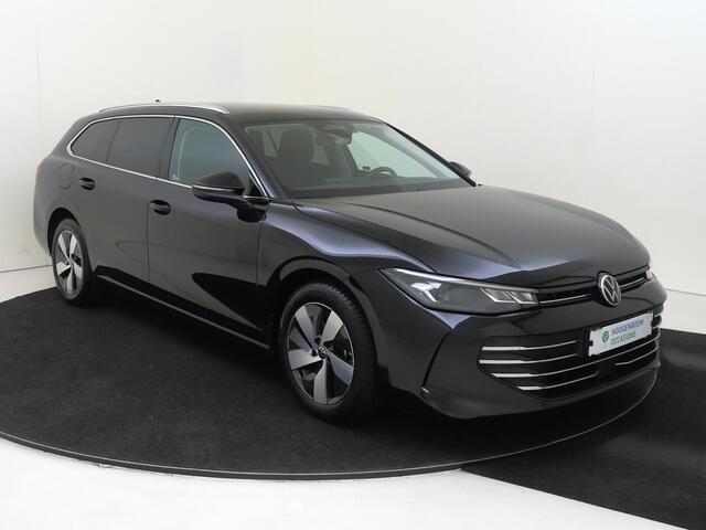 Volkswagen PASSAT Variant 1.5 eHybrid Business | Trekhaak | Achteruitrijcamera | Head-up display | 3-zone airco | Dodehoek detectie | Adaptieve cruise control | Stoel- en stuurwielverwarming |