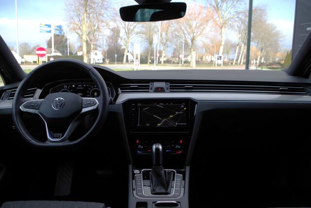 Volkswagen PASSAT Variant 1.4 TSI 218 PK GTE Business PHEV, Trekhaak, Winterpakket, Carplay