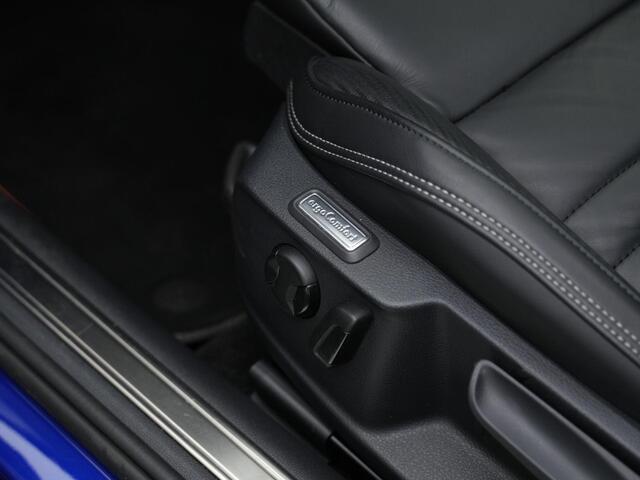 Volkswagen PASSAT Variant 1.5 TSI 150 pk DSG R-Line Business | Panoramadak | Leder | Navigatie Discover Pro | IQ Light | Achteruitrijcamera