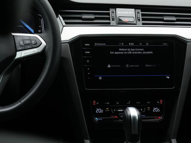 Volkswagen PASSAT Variant 1.5 TSI 150 pk DSG R-Line Business | Panoramadak | Leder | Navigatie Discover Pro | IQ Light | Achteruitrijcamera