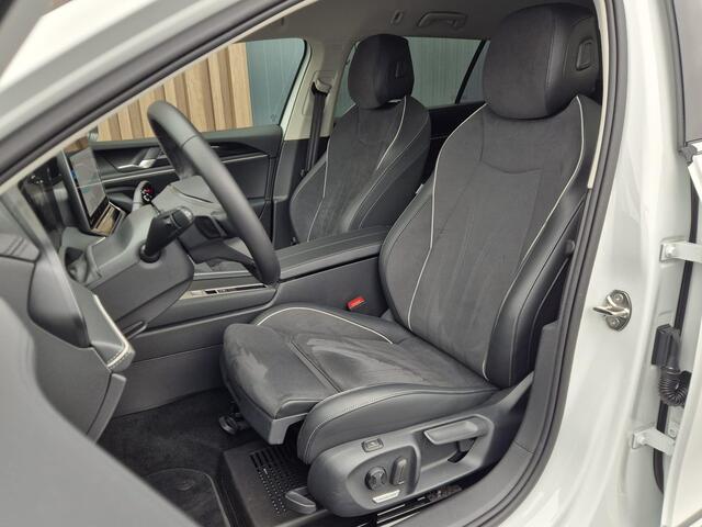 Volkswagen PASSAT Variant 1.5 eTSI Business | BTW | Virtual | Massage | Stuur-stoelverw. | Carplay