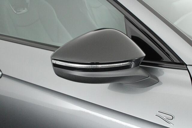 Volkswagen PASSAT Variant 1.5 eHybrid 204pk R-Line Edition Black Style Trekhaak Camera Head-Up Panoramadak Leder Memory Stoelverwarming Keyless Navigatie