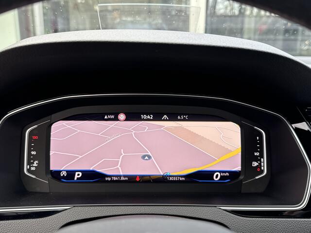 Volkswagen PASSAT Variant 1.5 TSI AUT. *!* R-Line *!* PANODAK/ MATRIX LED/ LEDER/ 360 CAMERA/ VIRTUAL *!*