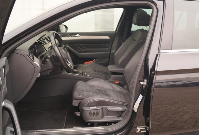 Volkswagen PASSAT Variant 1.5 TSI 150pk DSG R-Line Business Plus -PANO-