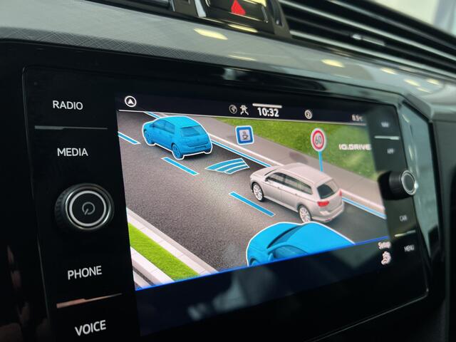 Volkswagen PASSAT Variant 1.4 TSI 218pk DSG PHEV GTE Business / Achteruitrij camera / Stoelverwarming voor / Parkeer assistent / 17'' LMV