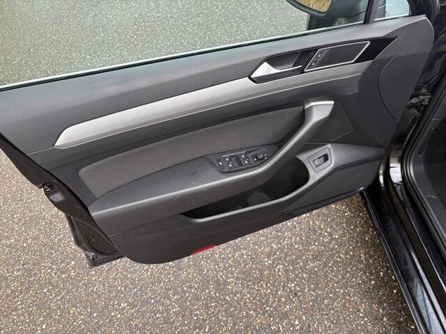 Volkswagen PASSAT Variant 1.4 TSI ACT Highline / AUTOMAAT / NAVI / CRUISE / 191dkm! NAP!