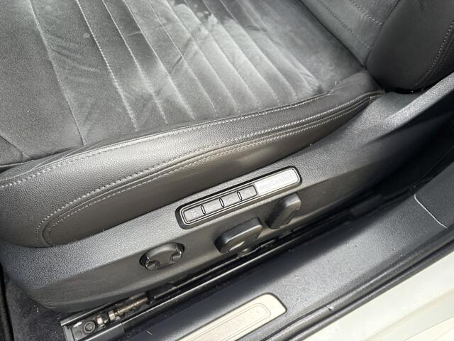 Volkswagen PASSAT Variant 1.4 TSI GTE Highline / AUTOMAAT / PANORAMADAK / NAVI / CRUISE / 177dkm! NAP!