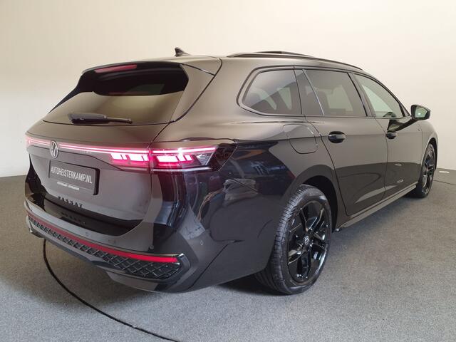 Volkswagen PASSAT Variant 1.5 eHybrid 272pk DSG/AUT R-Line Wegklapbare trekhaak, Panoramadak, 360 camera