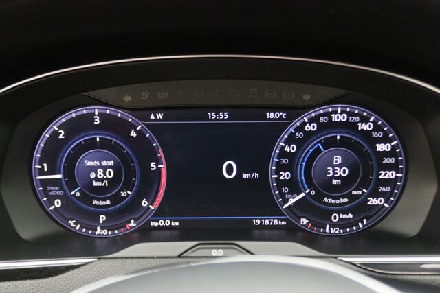 Volkswagen PASSAT Variant 1.6 TDI DSG Highline Business R-Line