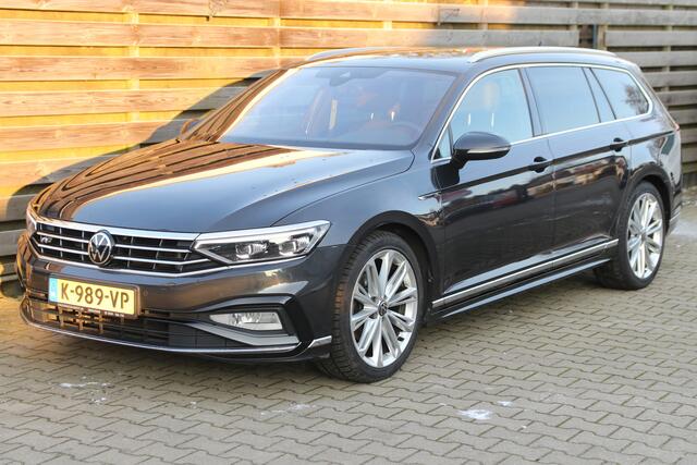 Volkswagen PASSAT Variant 1.5 TSI R-Line Business + / Navi / Climate / Stoelverwarming / Trekhaak
