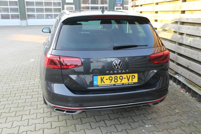 Volkswagen PASSAT Variant 1.5 TSI R-Line Business + / Navi / Climate / Stoelverwarming / Trekhaak