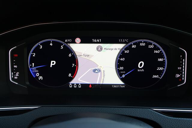 Volkswagen PASSAT Variant 1.5 TSI R-Line Business + | Origineel NL | Camera | ACC | Dynamic Light | Virtual Cockpit |