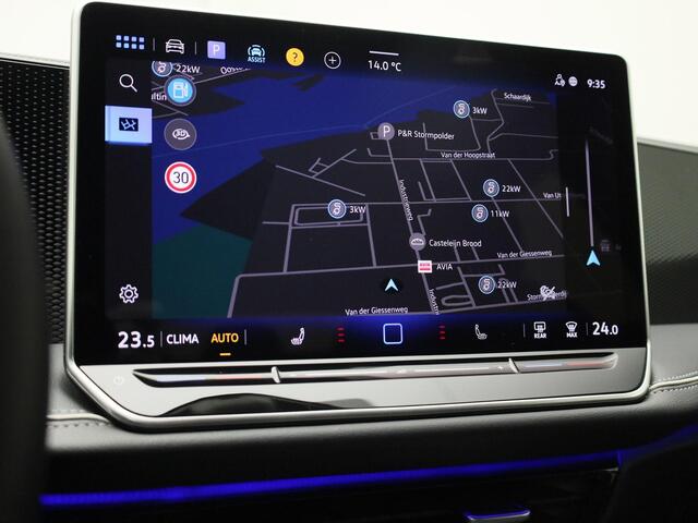 Volkswagen PASSAT Variant 1.5eTSI/150PK Business DSG · Navigatie · Apple/Android Car Play · Camera · Massagefunctie · Garantie t/m 01-04-2027