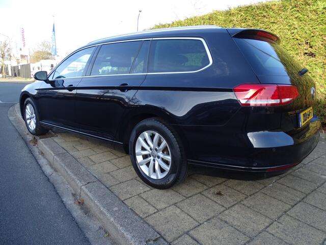 Volkswagen PASSAT 1.5 TSI HIGHLINE-Automaat-Navi-Carplay-Usb-Blth-Pdc-Media app