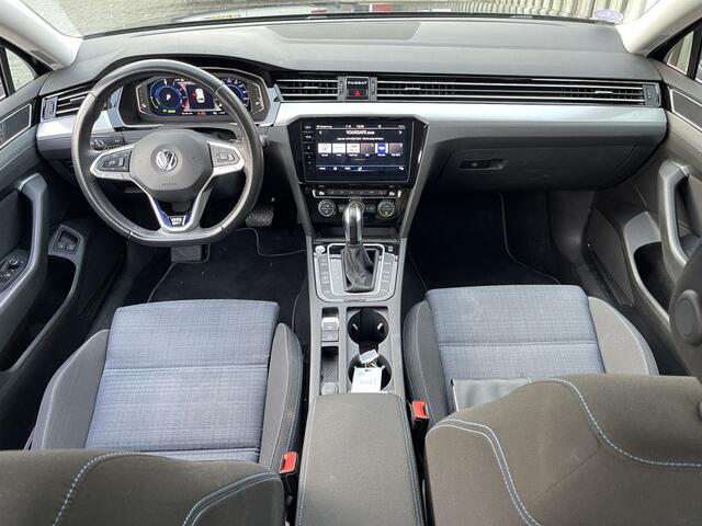 Volkswagen PASSAT Variant 1.4 TSI PHEV GTE Business 17"/Virtual Cockpit/Camera/Stoelverwarming/Adaptieve cruise/Apple Carplay & Android Auto