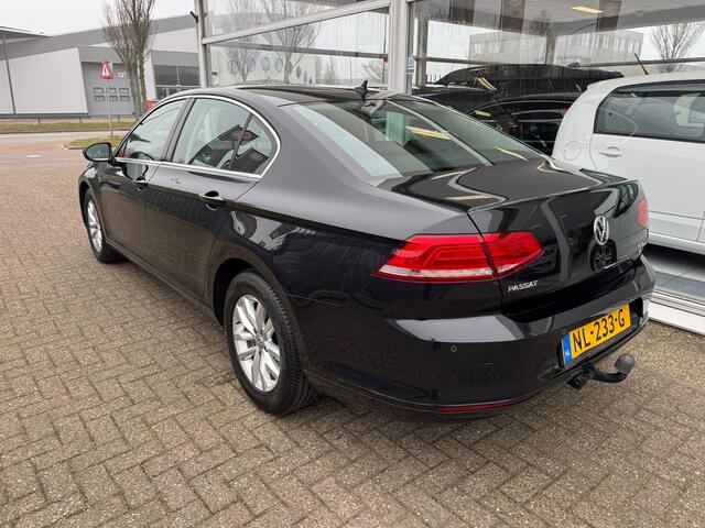 Volkswagen PASSAT 1.6 TDI Comfortline | 1e eigenaar | Automaat | Navigatie | Cruise control | Elektrische ramen | Airco | Trekhaak | APK tot 04-04-2027 | NAP |