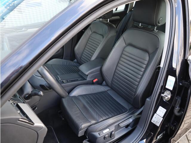 Volkswagen PASSAT Variant GTE 1.4 TSI PHEV 218PK | Vol Leer | Achteruitrijcamera | Carplay/Android | Massage | Stoelverwarming |