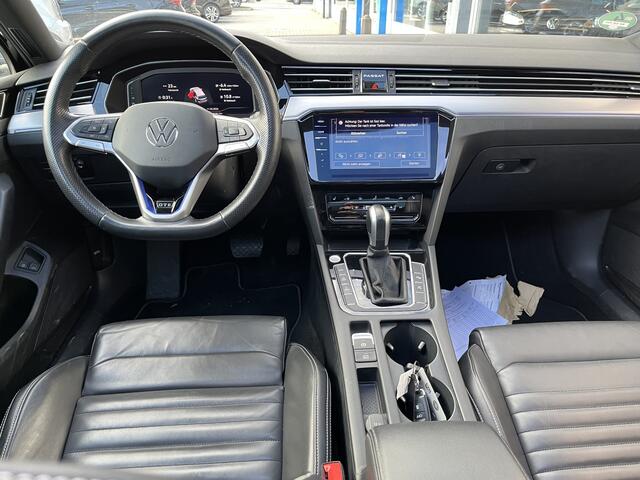 Volkswagen PASSAT Variant 1.4 TSI PHEV GTE / AUTOMAAT/ TREKHAAK/ PANO/ LEER/ ELEK.KLEP/ STUUR+STOELVERWARM.V+A/ PARK.SENSOR.V+A/ 360 CAMERA/ MEMORY SEAT/ DCC/ DODEHOEK/ ACC/ APP-CONNECT/ HEAD-UP/ KEYLESS/ NAVI/ LED/ DAB/ CLIMA