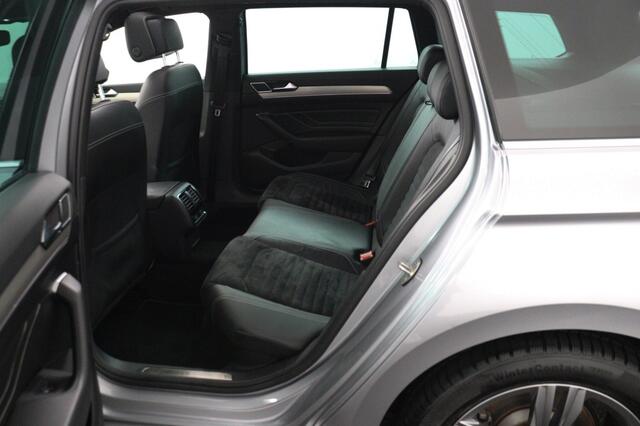 Volkswagen PASSAT Variant 1.5 TSI Elegance Business R-Line